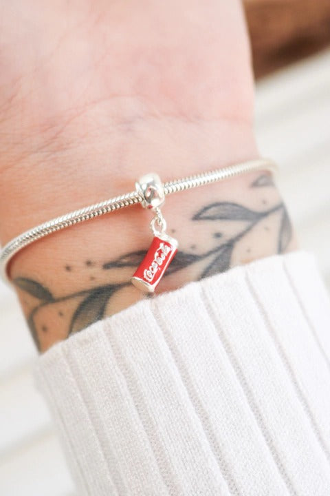 BERLOQUE COCA COLA PULSEIRA PANDORA - PRATA 925