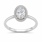Anel Oval com Moissanite e Halo Cravejado em Prata 925