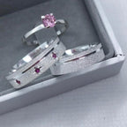 Par de alianças Estelar 4mm Rosa de namoro + Anel solitário Prata 950