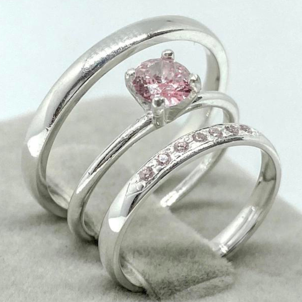 Par de alianças Mora 2mm rosa de namoro + anel solitário Classic prata 950