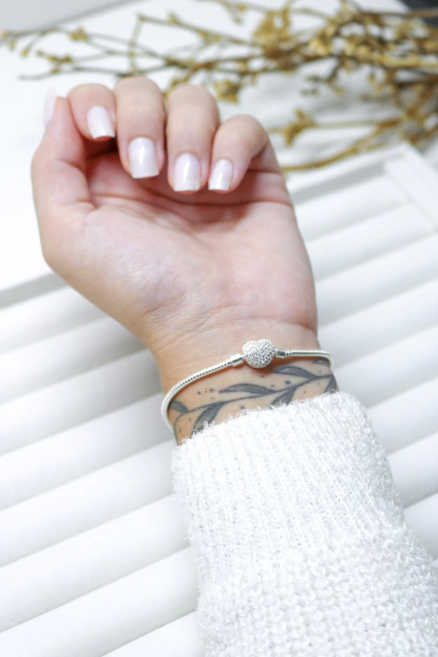 Pulseira feminina coração cravejado  - PRATA 925